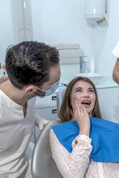 Best Emergency Broken Tooth Repair in Lansing, MI